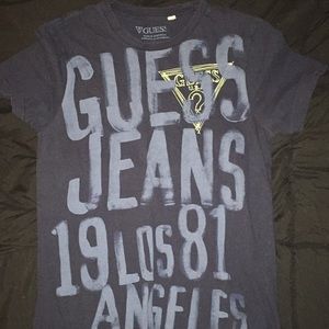 GUESS T-shirt